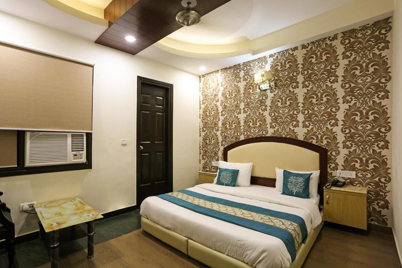 Oyo Hotel Asko International Near Gurudwara Shri Bangla Sahib Nova Deli Exterior foto