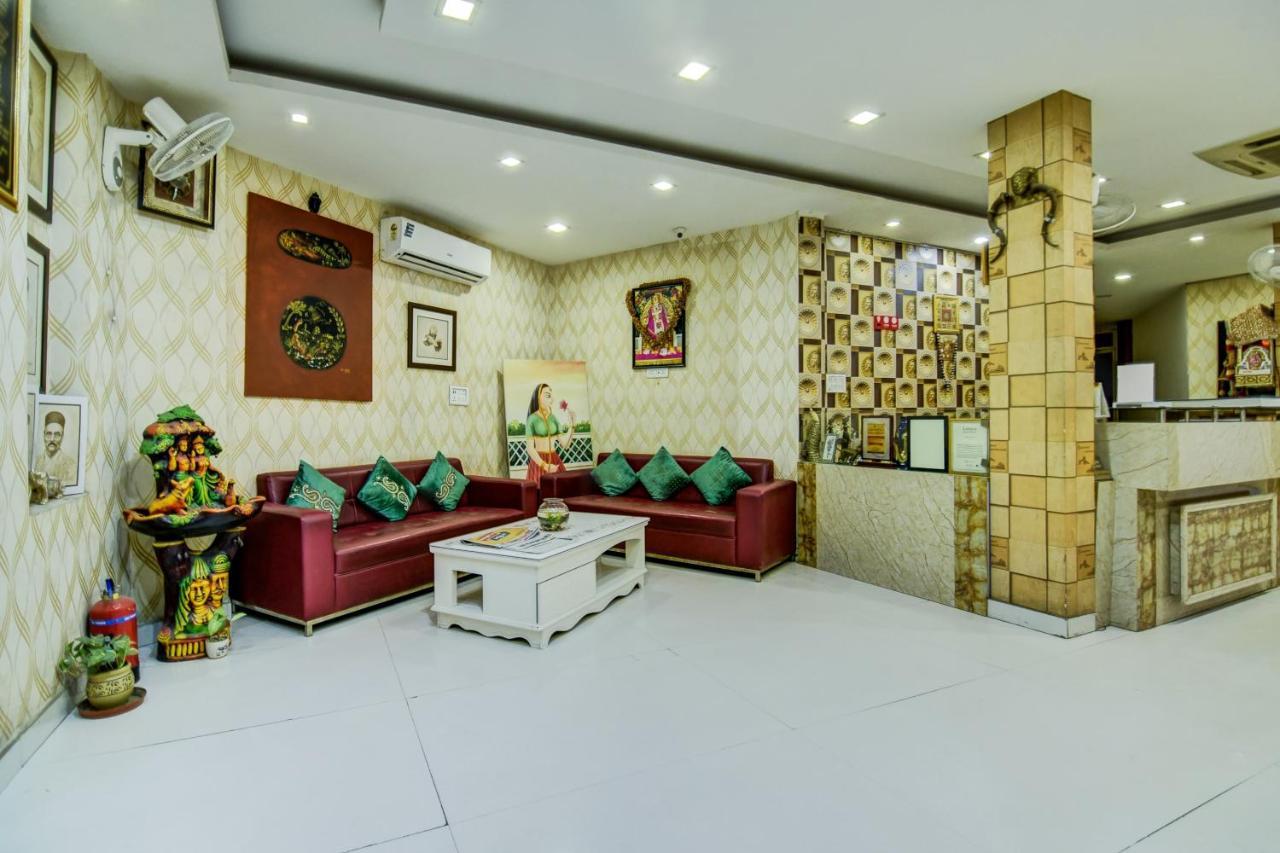 Oyo Hotel Asko International Near Gurudwara Shri Bangla Sahib Nova Deli Exterior foto